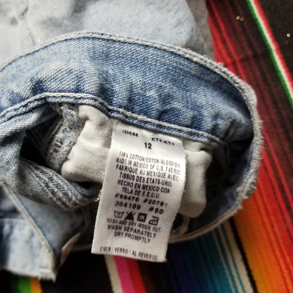Shorts - Picture 4 of 7